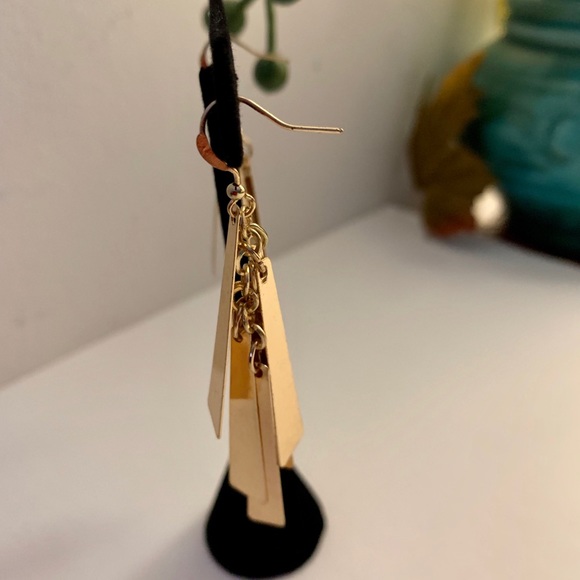 🎈Drop Earrings 🎈 - Picture 3 of 4